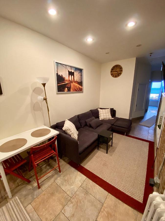 Entire Apartment In Manhattan Near Times Square นิวยอร์ก ภายนอก รูปภาพ